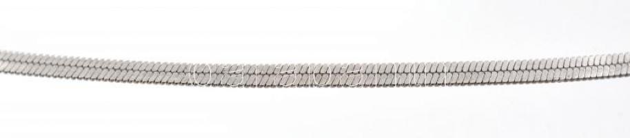 Ezüst(Ag) lapos kígyó nyaklánc, jelzett, h: 38 cm, nettó: 2 g