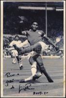 Eusébio da Silva Ferreira (1942-2014) aranylabdás portugál labdarúgó aláírása az őt ábrázoló fotón