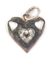 Ezüst(Ag) szív alakú medál cirkónia kövekkel, jelzett, 2x1,5 cm, bruttó: 1,28 g