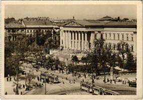 Budapest VIII. Nemzeti Múzeum, villamos, autóbusz. Magyar Foto. Járai Rudolf felvétele. Képzőművészeti Alap Kiadóvállalat - képeslapfüzetből (EK)