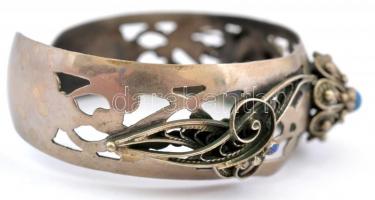 Fém karkötő kövekkel, jó állapotban