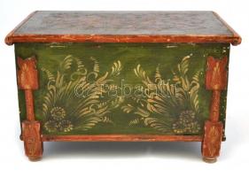 Festett fa ládika kopottas állapotban 18,5x30x17,5 cm