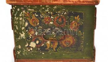 Festett fa ládika kopottas állapotban 18,5x30x17,5 cm