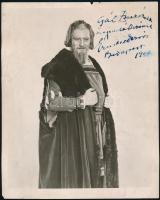 Ernster Dezső (1868-1944) operaénekes aláírása az őt ábrázoló fotón