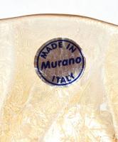 Üveg váza, talpas, Murano, címkével jelzett, apró kopásnyomokkal, m: 14,5 cm