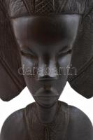 Afrikai női büszt. Faragott keményfa szobor. 33 cm