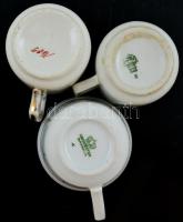 Össz. 3 db kisméretű csésze, egyik Zsolnay, matricás, jelzett, másik Kronester Bavaria, aljjal, kopo...