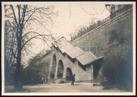 cca 1930 Budapest, oldalfeljárat a Várba, fotó, 6×8,5 cm