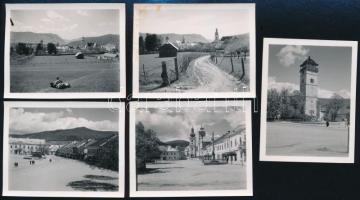 1943 Rozsnyó, 5 db hátoldalon feliratozott fotó, egyik kissé foltos, 4,5×6,5 cm / Rožňava, 5 photos