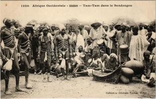 Bendougou, Tam-Tam / native dancers and musicians, African folklore