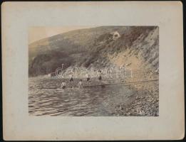 cca 1915 Katonák, emlékművek a Predil-hágóban, 7 db kartonra kasírozott fotó, 11×15,5 cm / Passo del...