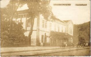 1925 Biharkeresztes, vasútállomás. photo