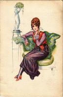 1917 Lady. Italian art postcard. Uff. Rev. Stampa 238-3. s: A. Bertiglia + M.KIR. 17. HONV. GYAL. EZRED POSTA BÉLYEGZŐJE (EK)