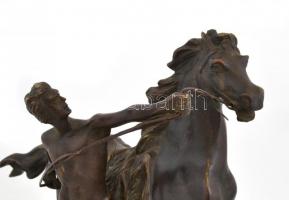 Kolozsváry jelzéssel: Lófékező. Bronz, márvány talapzaton, m: 25 cm, h: 27 cm
