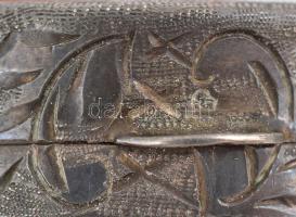 Ezüst(Ag) púdertartó, ornamentikus mintával, jelzett, d: 5,5 cm, nettó: 34,8 g