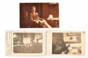 cca 1910 Budapesti szobabelsők, 3 db megírt fotólap, sérülésekkel, 9×14 cm