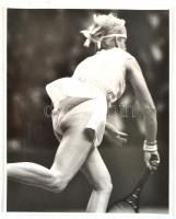 Temesvári Andrea (1966-) teniszező, sajtófotó, 24,5×19,5 cm