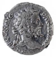 Római Birodalom / Róma / Septimius Severus 201. Denár Ag (2,82g) T:2 Roman Empire / Rome / Septimius Severus 201. Denarius Ag SEVERVS AVG PART MAX / RESTITVTOR VRBIS (2,82g) C:XF RIC IV-1 167.var.
