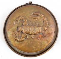 Skorpióval díszített fém sütőforma, d: 17 cm, h: 4 cm