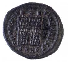 Római Birodalom / Heraclea / II. Constantius 327-329. Follis Br (2,95g) T:2
Roman Empire / Heraclea...
