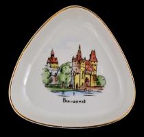 Budapest feliratú, háromszögletű, Aquincumi porcelán tálka, matricás, aranyozott, jelzett, kopásokkal 10x10 cm