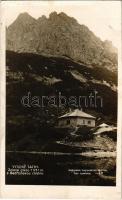 1929 Tátra, Magas-Tátra, Vysoké Tatry; Zelené pleso s Bedrichovou chatou / Zöld-tó, menedékház / lake, chalet, tourist house (fl)