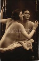 Erotic nude lady. A.N. Paris 209. (non PC)