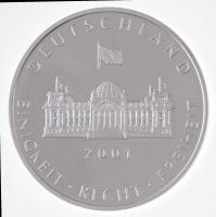 Németország 2001. "Nagy hadi parádé 1998" jelzetlen Ag emlékérem (20,10g/40mm) T:1,1- (ere...