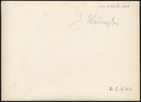 cca 1934 Kinszki Imre (1901-1945) budapesti fotóművész hagyatékából, pecséttel jelzett, aláírt vinta...