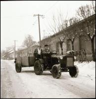 cca 1960 Házilagosan buherált csettegők és egyéb járművek, Demeter Sándor (?-?) szentesi fényképész ...