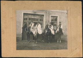 ca 1923 Szombathely, Trinkl Mátyás fényképész pecsétjével jelzett, vintage fotó, 12x15,3 cm, karton (sérült) 17x24,2 cm