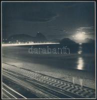 cca 1960 Rio de Janerio, szellemek az út szélén, aláírással jelzett vintage fotó, 18x17,5 cm