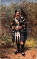 A highland piper. Raphael Tuck & Sons Oilette Postcard No. 9762. Scoth Pipers