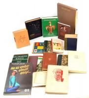 Vegyes banános ládányi könyvtétel, különféle témákkal, változó állapotban. CSAK SZEMÉLYES ÁTVÉTEL - ...