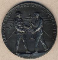 1941. "Danuvia Fegyver és Lőszergyár R.T." nagyalakú fém emlékérem T:2