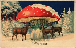 1932 Boldog Újévet! / New Year greeting card with mushroom and deer (gyűrődés / crease)
