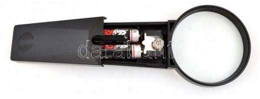 Lámpás nagyító, eredetei dobozában, lámpa nem működik, elemcsere szükséges, h: 18 cm