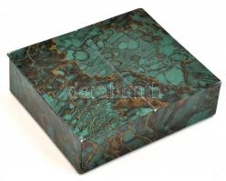 Bizsu tétel dobozban, fülbevalókkal és nyaklánccal, cserélhető függőkkel, nagyrészt aranyozottak, né...