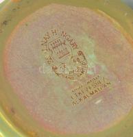 Zsolnay eozin mázas váza, rajta női alakok, jelzett, apró kopásokkal, m: 16,5 cm