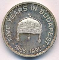 1990. "Citibank Budapest / 5 év Budapesten" Ag emlékérem (0.925/21.9g/30mm) díszdobozban T...