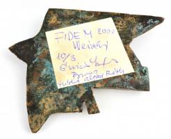 Ézsiás István (1943-): Hódolat Alfred Réth. Bronz, jelzett a hátoldalán címkén, kiállítva: FIDEM 200...