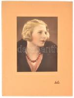 1933 Színezett női portré, vintage fotó az Asta műteremből, 22,8x17 cm, karton 39,5x29,5 cm