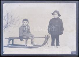 cca 1939 Eger, a Fotó: GRÁF egri műteremben készült, 18 db vintage üveglemez negatív sokféle témáról...