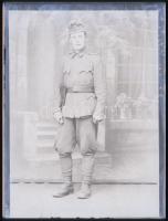 cca 1944 és 1947 között készült katonai fotók (kézifegyverek, kitüntetések, feleségek, bajtársak, st...