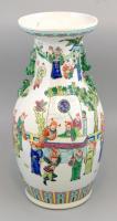 Kínai kézzel festett porcelán váza, jelzés nélkül, kis kopásnyomokkal, m: 46 cm