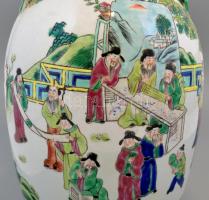 Kínai kézzel festett porcelán váza, jelzés nélkül, kis kopásnyomokkal, m: 46 cm