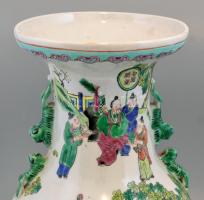 Kínai kézzel festett porcelán váza, jelzés nélkül, kis kopásnyomokkal, m: 46 cm