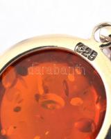 Ezüst(Ag) nyaklánc borostyán medállal, jelzett, h: 68 cm, d: 1,6 cm, bruttó: 4,8 g