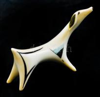 Herendi porcelán kutya, matricás és kézzel festett, jelzett, apró kopásokkal, 4,5x6 cm