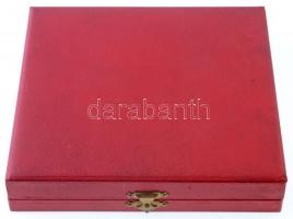 Rajki László (1939-) 1985. "Városvédő Egyesület Mosonmagyaróvár, emlékérem 1985 / Kováts István...